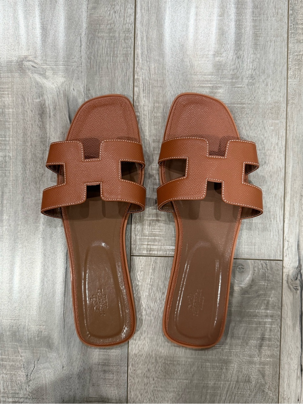 Hermes Tan Brown Oran Leather Slide Sandals